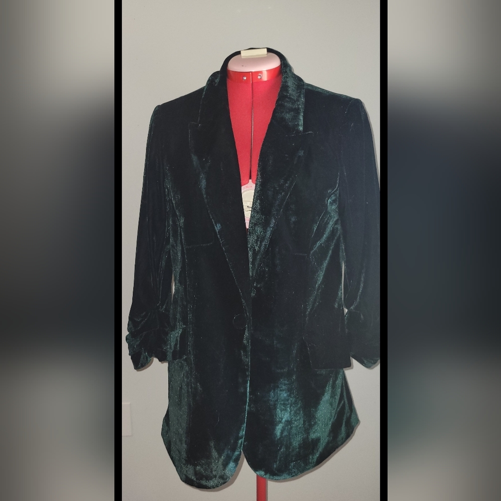 Rachel Zoe velvet blazer